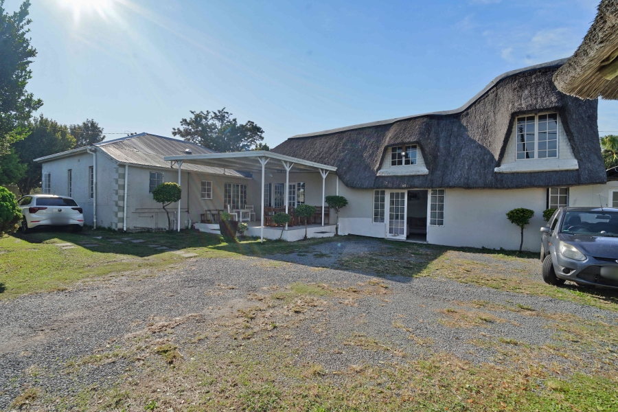 5 Bedroom Property for Sale in Vincent Eastern Cape